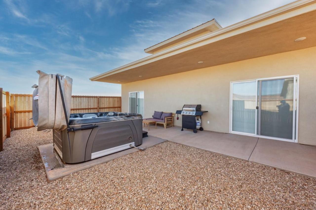 Wilderness Oasis Getaway L Clover By